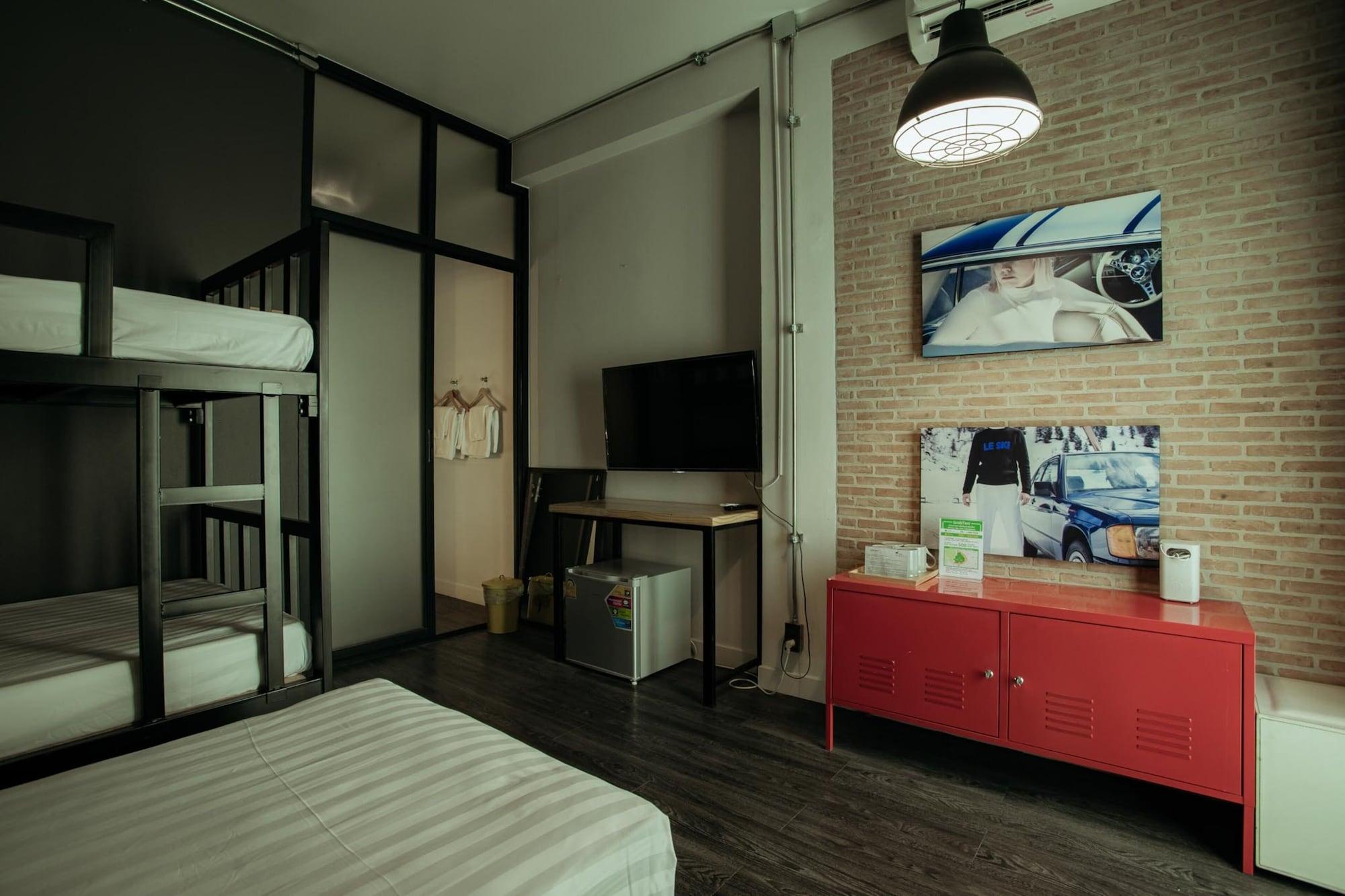 Bed and Breakfast Fashen Poshtel Čiang Mai Exteriér fotografie